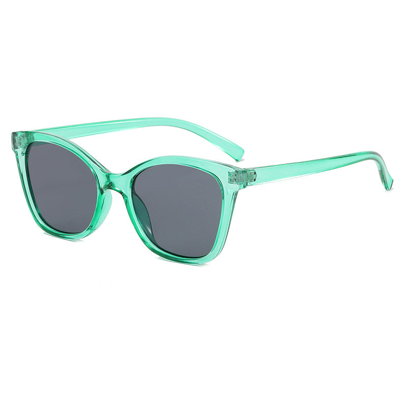 Women’s elegant sunglasses in a modern cat-eye style Stornfield
