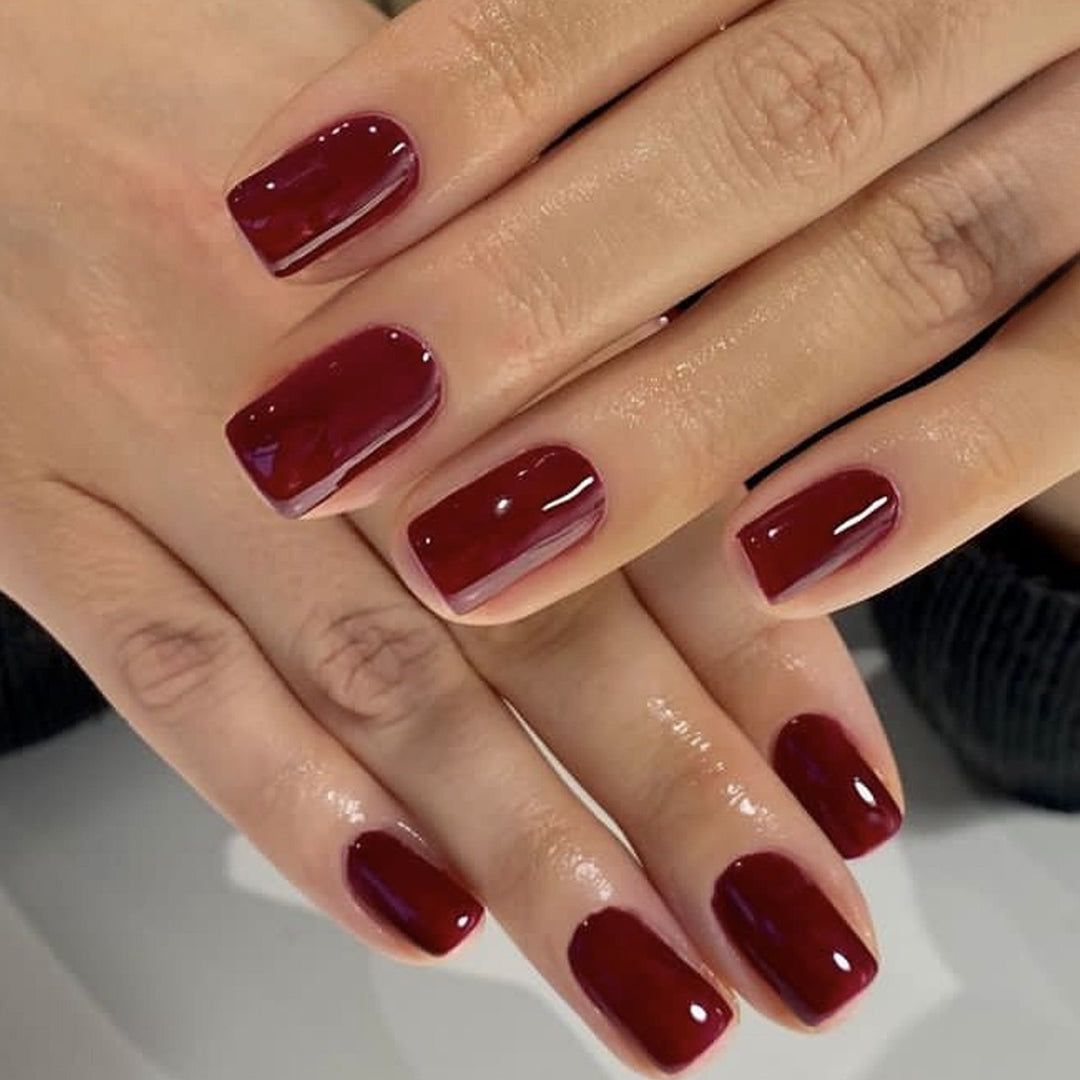 Artificial nail set with elegant, glossy finish Stornfield