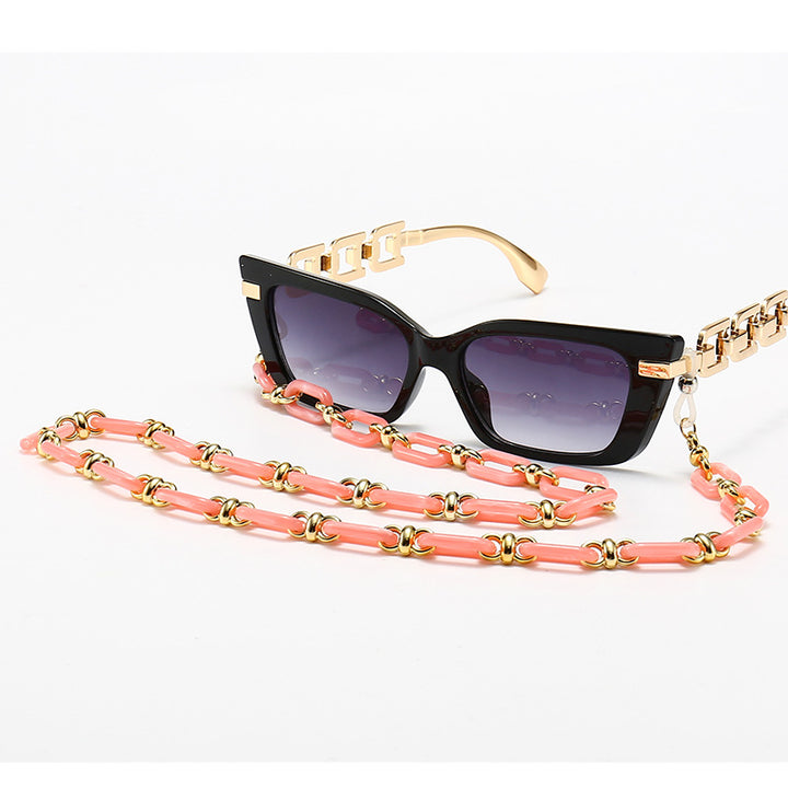 Fashion Cat-Eye Sunglasses with Elegant Chain Stornfield