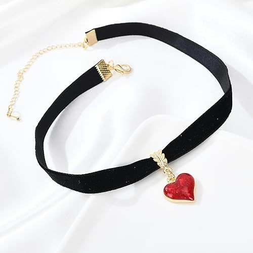 Velvet Heart Charm Choker Stornfield
