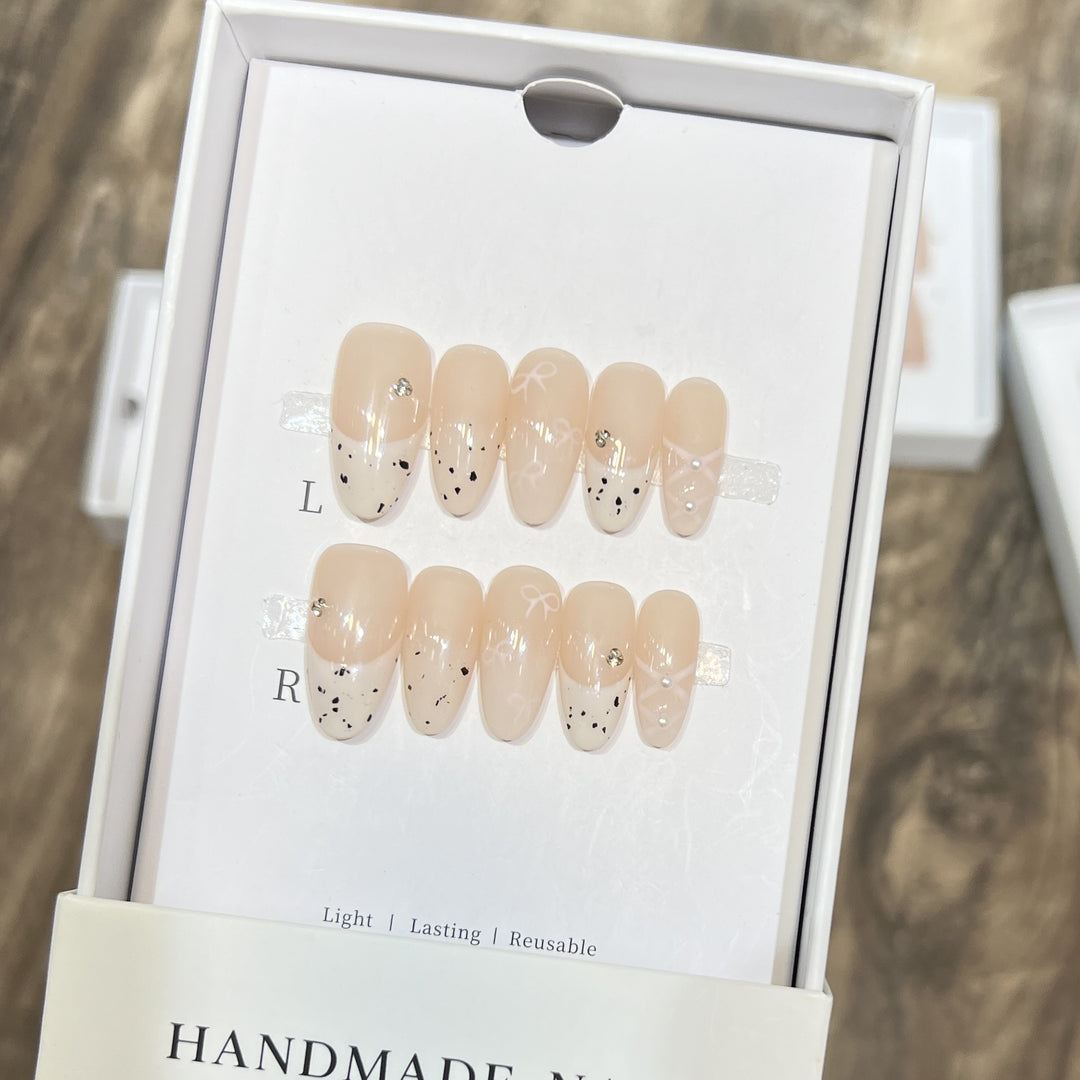 Handmade Decorative Press-On Nail Set Stornfield