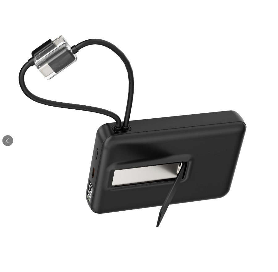 Compact power bank with integrated LCD display Stornfield