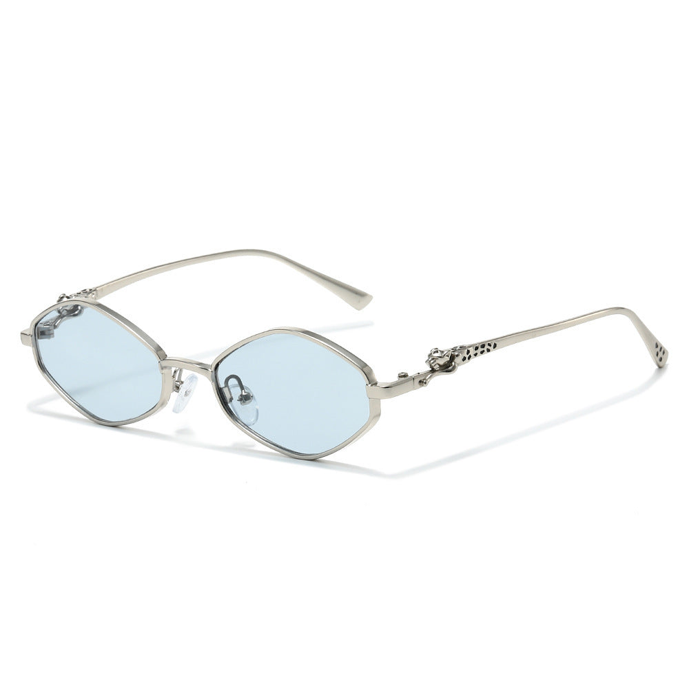 Fashion-Forward Geometric Sunglasses Stornfield