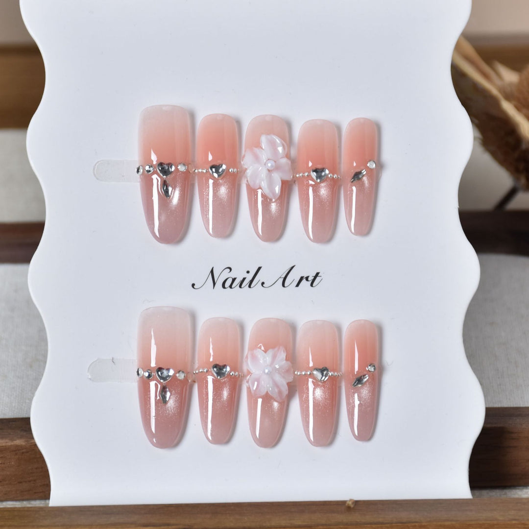 Elegant Floral-Embellished Press-On Nail Art Stornfield