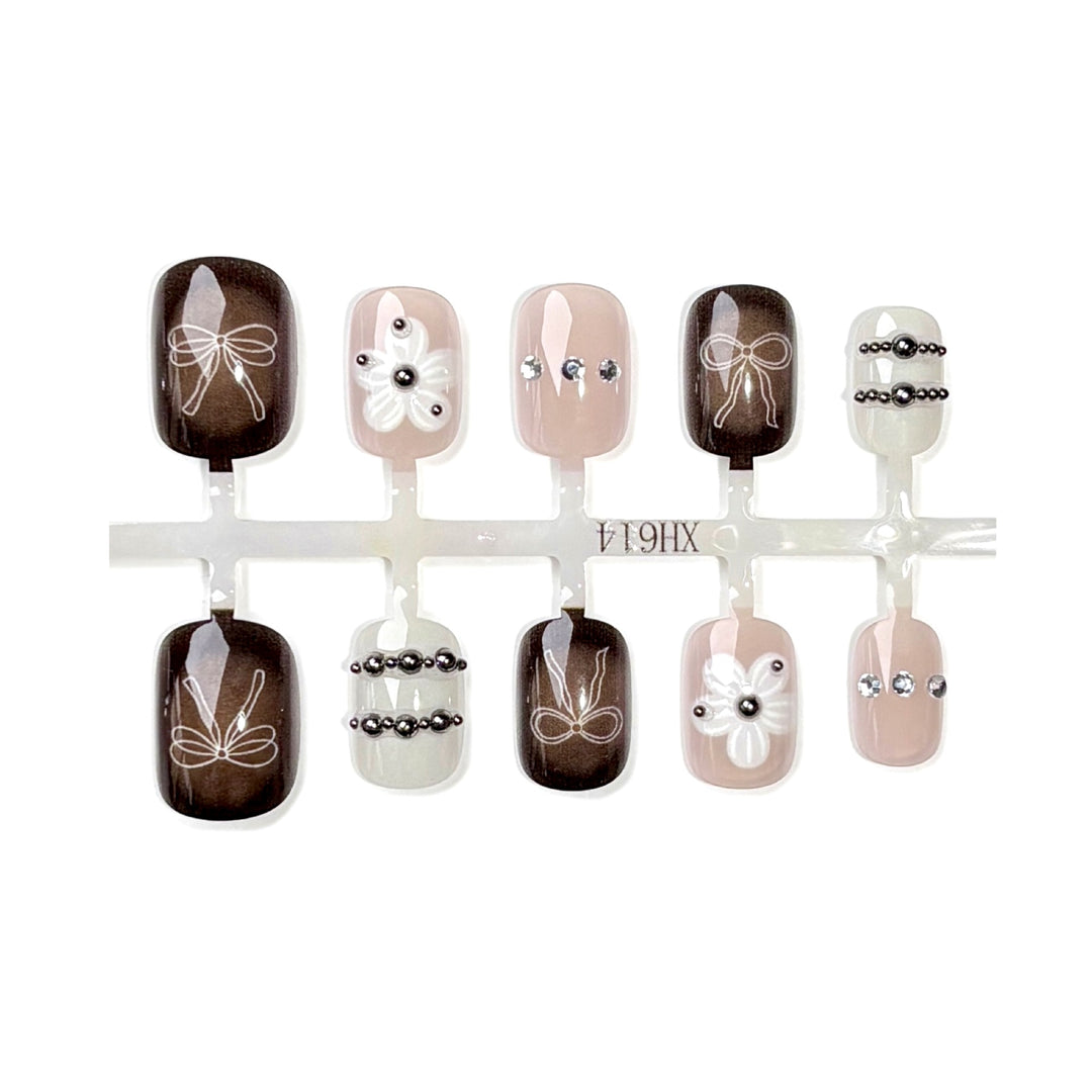 Decorative Press-On Nail Art Set with Floral Accents 1790745969