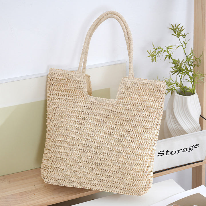 Handmade straw bag with modern design Stornfield