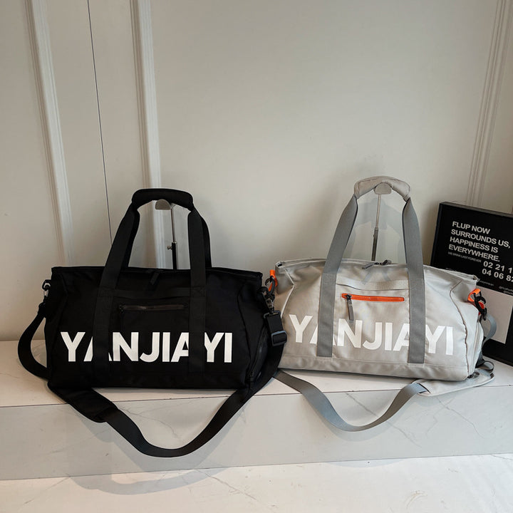 Sporty travel bag with mesh structure and practical compartments Stornfield