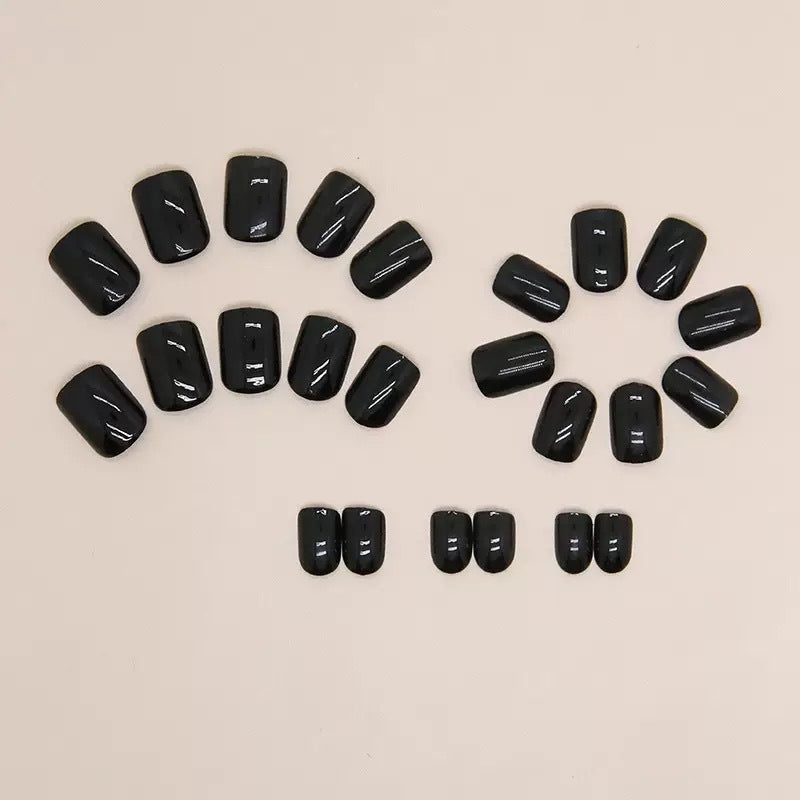 Artificial Nail Set with Glossy Surface Stornfield