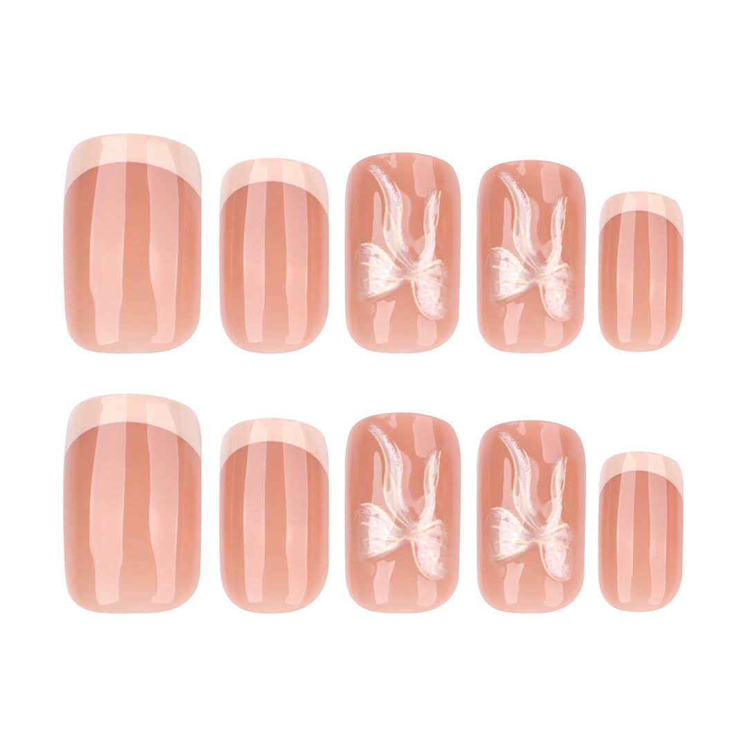 Artificial nail art with delicate floral design Stornfield