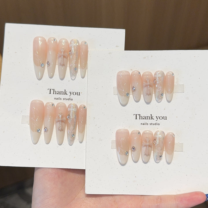 Artificial nail tips with elegant accents Stornfield