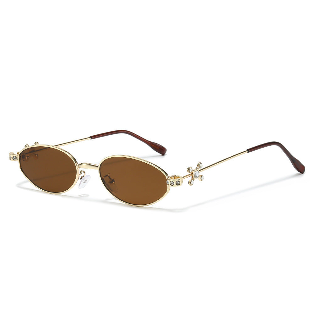 Elegant Rhinestone-Embellished Cat-Eye Sunglasses Stornfield