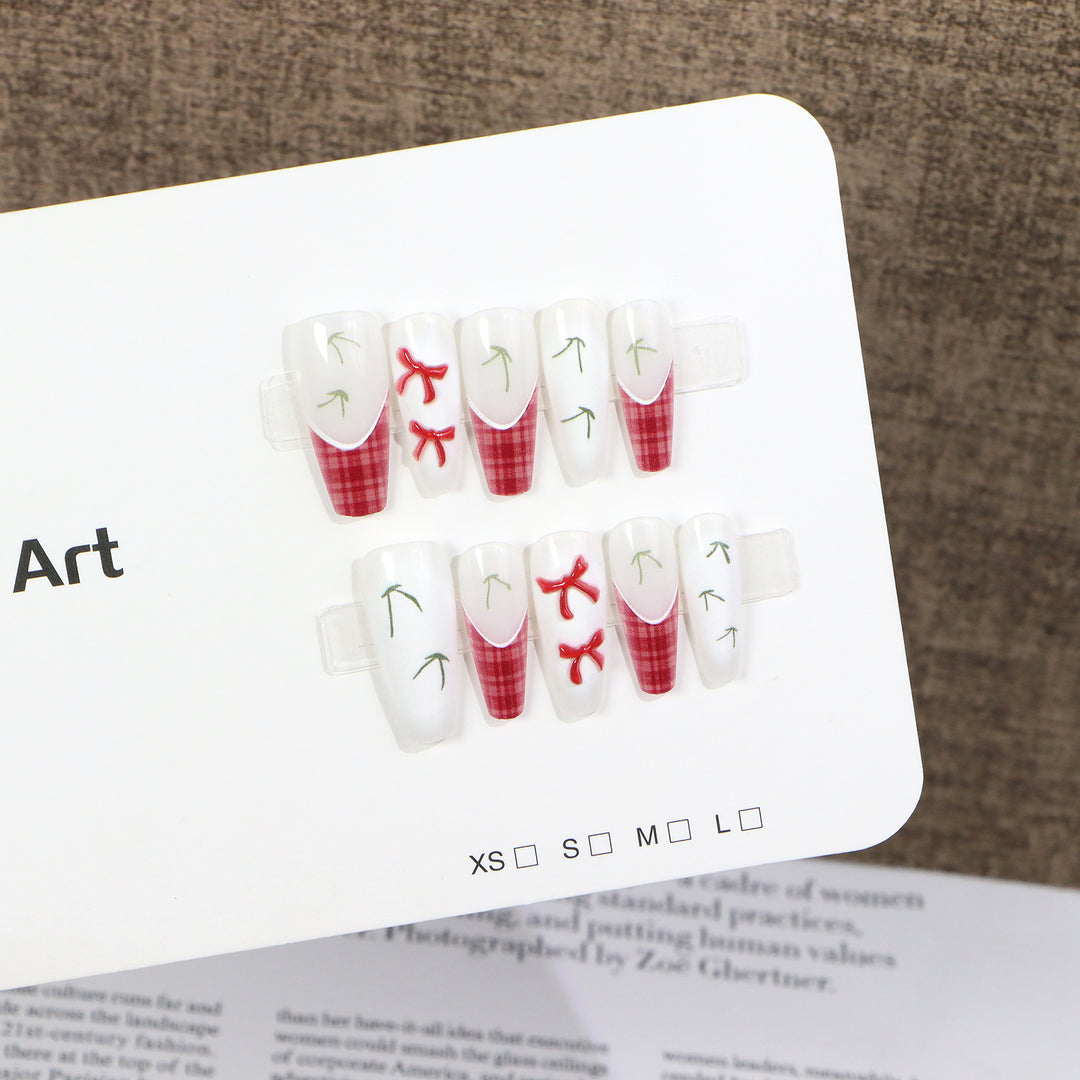 Festive Nail Art Press-On Collection Stornfield