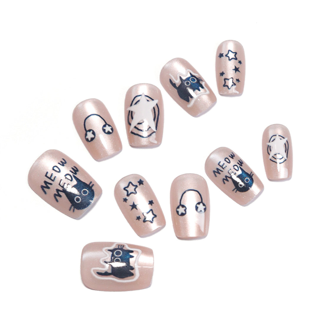 Artificial nail art with cat designs Stornfield