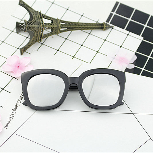 Women's oversized sunglasses with fashionable design and UV protection Stornfield