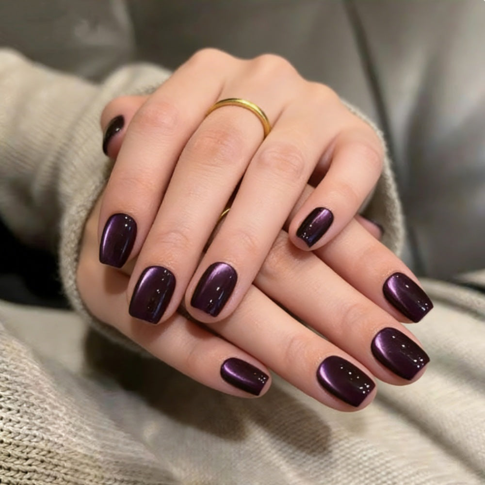 Artificial nails with elegant high-gloss finish and special color nuance Stornfield