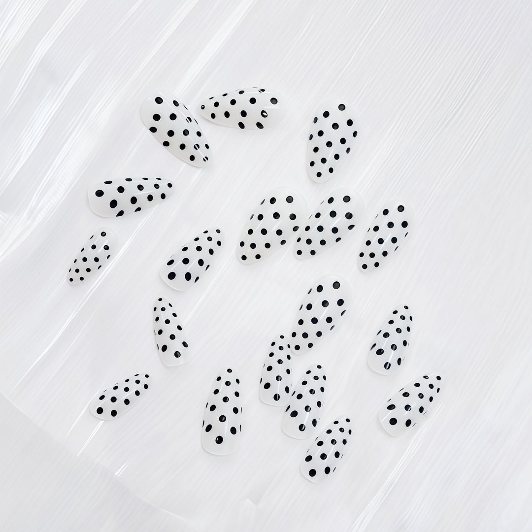 Artistic Polka Dot Design Press-On Nails Stornfield