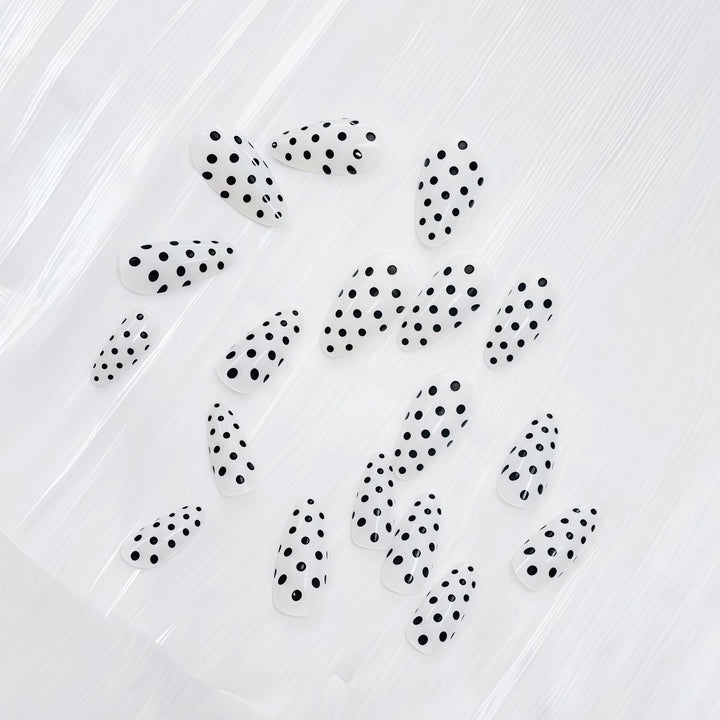 Artistic Polka Dot Design Press-On Nails Stornfield