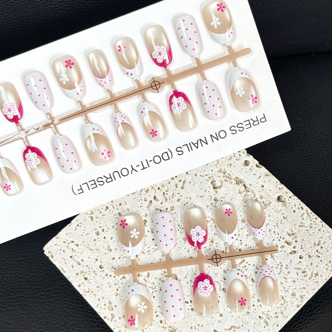 Floral Design Press-On Nail Set Stornfield
