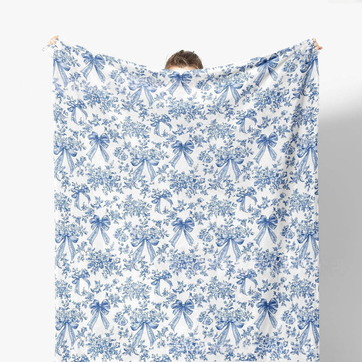 Artistic Butterfly-Inspired Fleece Blanket