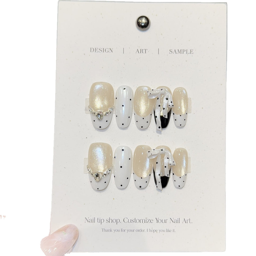 Artificial nails with glitter and bows Stornfield