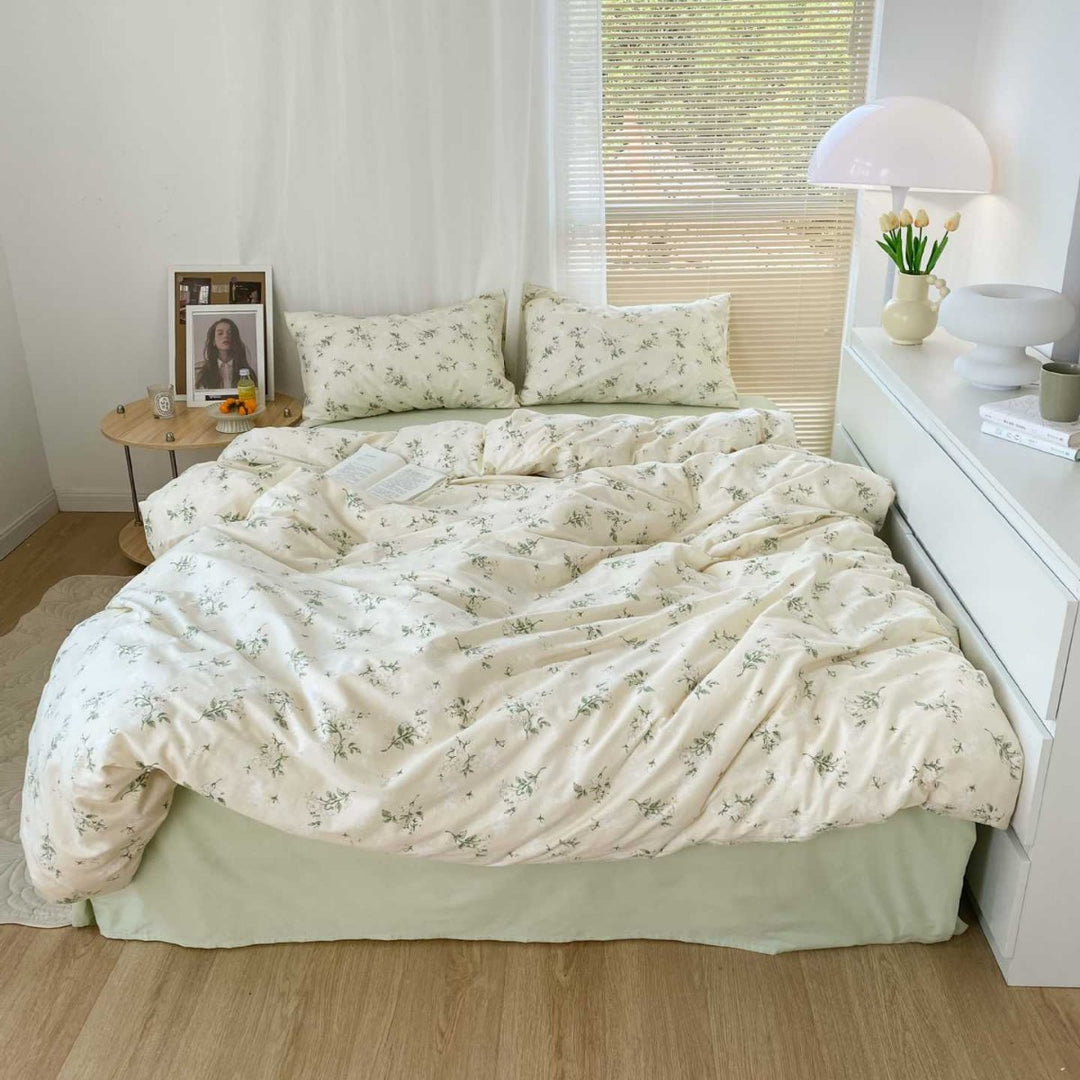 Breathable Cotton Percale Floral Duvet Cover Set with Pillow Shams