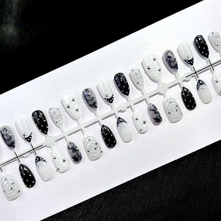Creative Thematic Press-On Nail Art Set