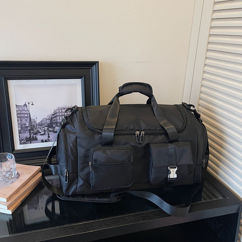 Sporty multifunctional travel bag with external pocket Stornfield
