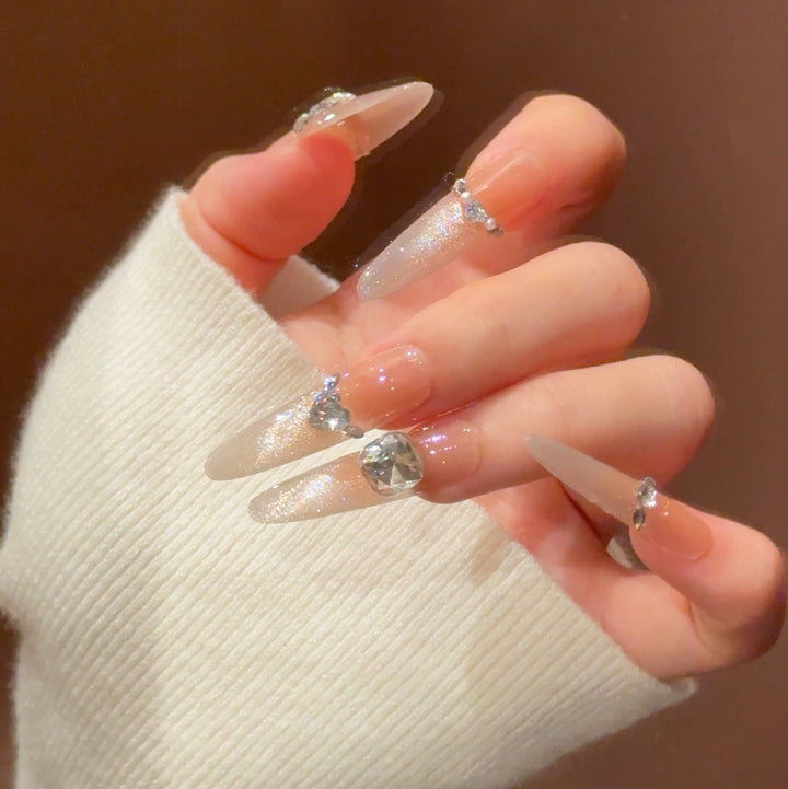 Glamorous Decorative Press-On Nail Extensions Stornfield