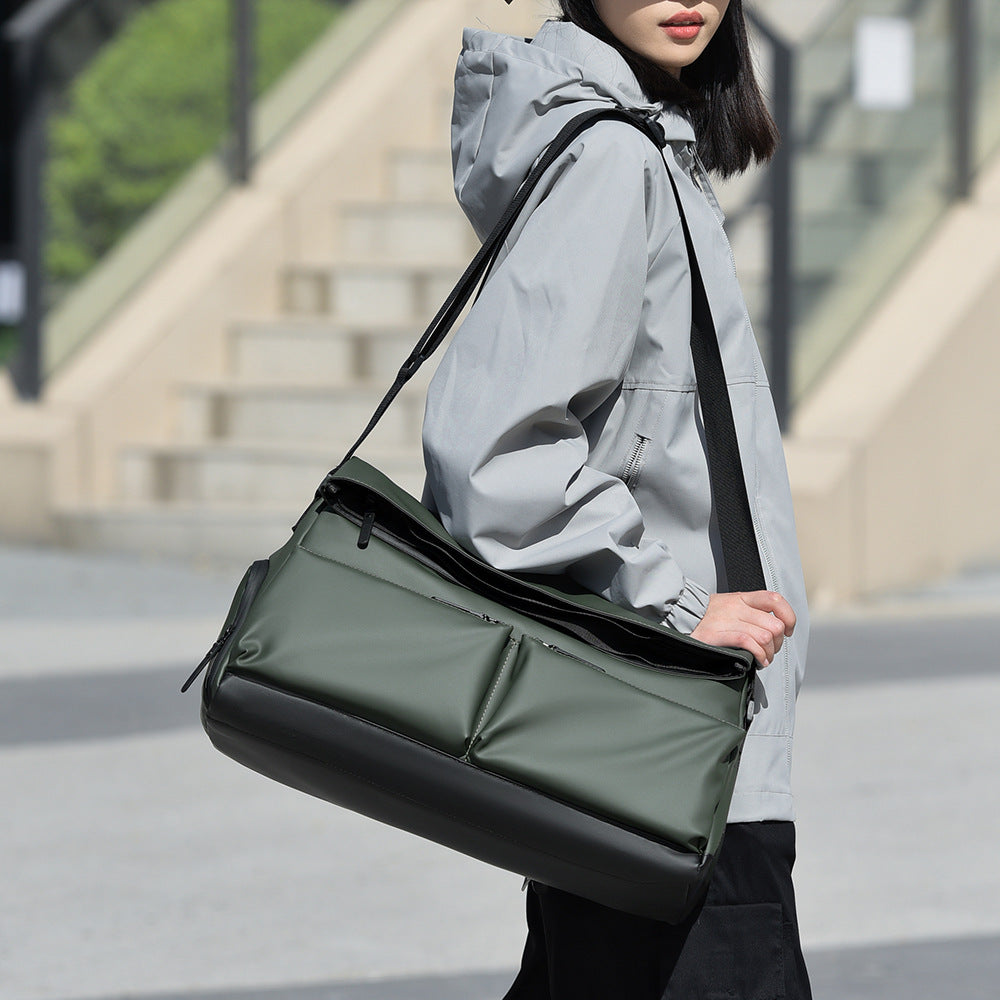 Versatile Multi-Pocket Messenger Bag Stornfield