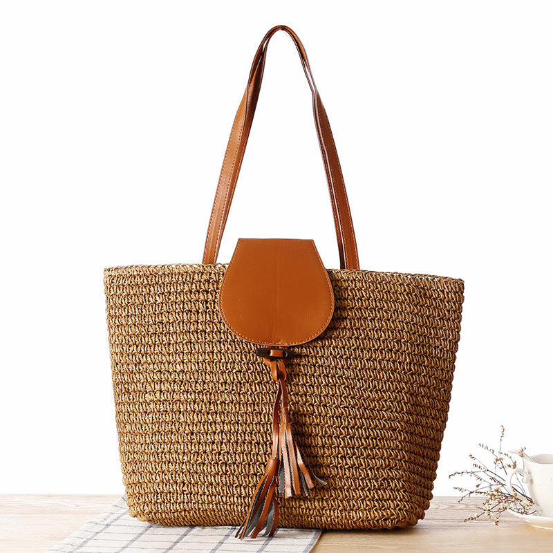 Elegant basket bag with leather accents Stornfield