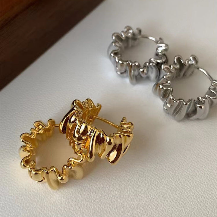 Stylish studs in modern ribbed design Stornfield