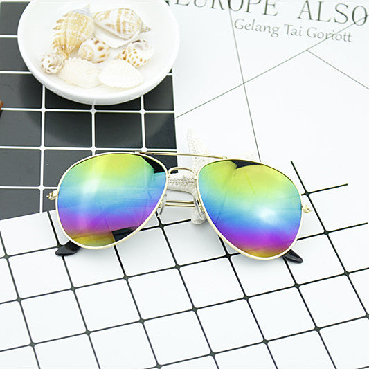Women's modern pilot sunglasses with gradient lens design Stornfield
