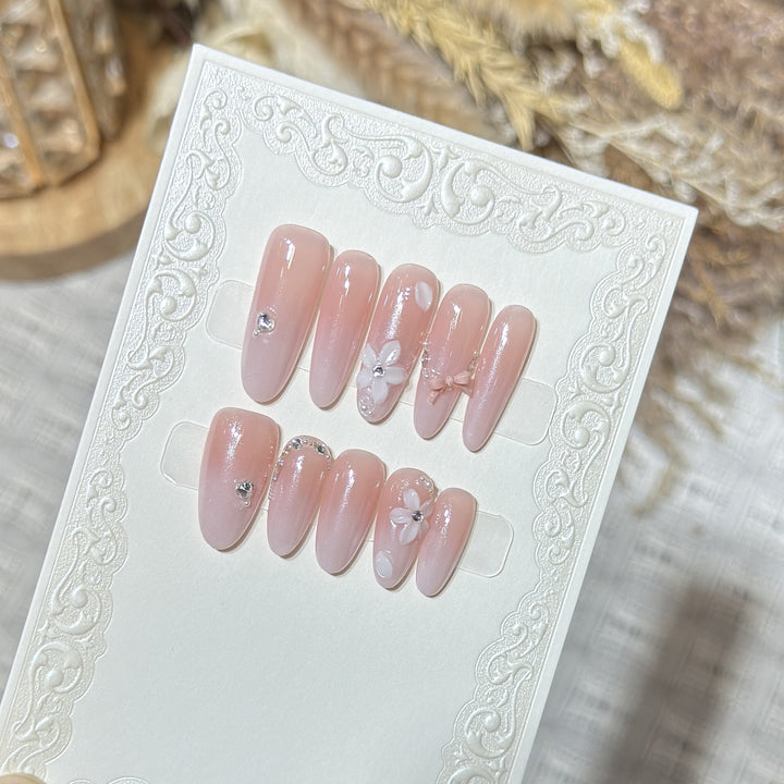 Floral Press-On Nail Art Set Stornfield