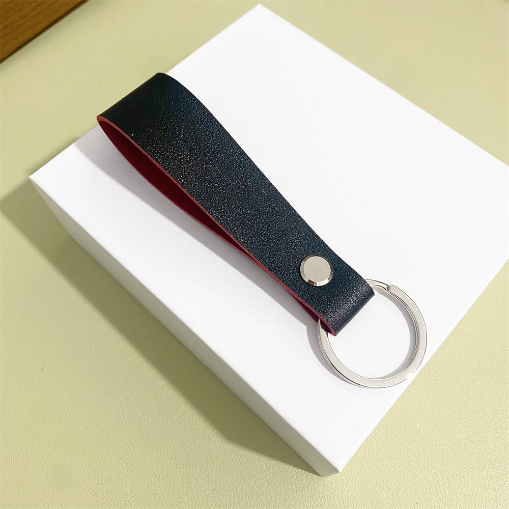 Premium Leather Keychain Holder Stornfield