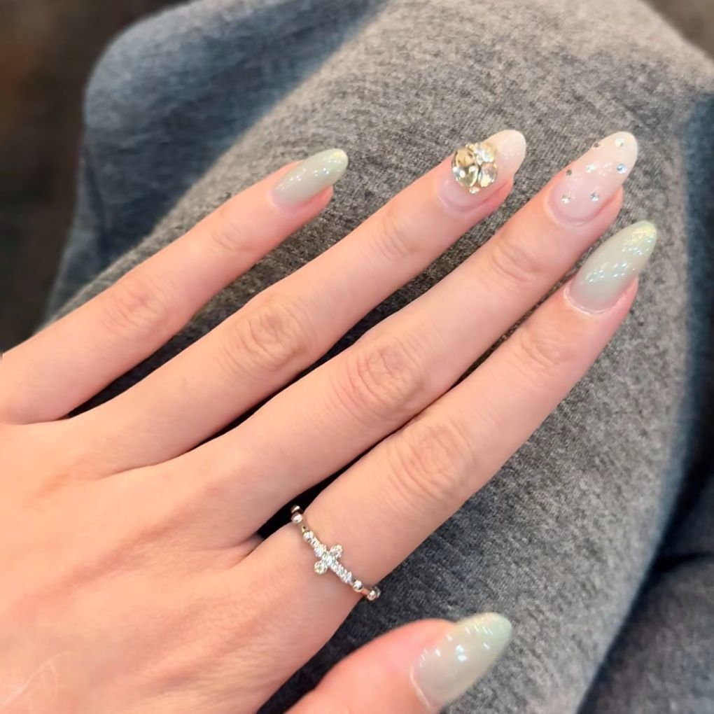 Dazzling Crystal Accent Fashion Ring