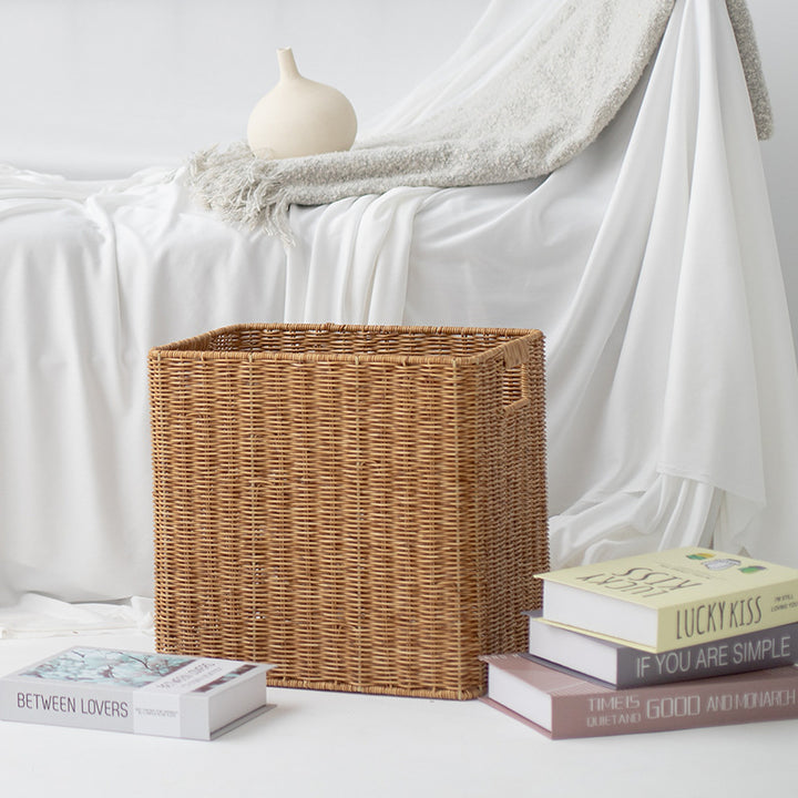 Versatile storage basket made of natural wicker Stornfield