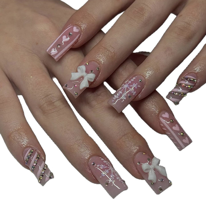 Art Nail Set with elaborate decorations Stornfield