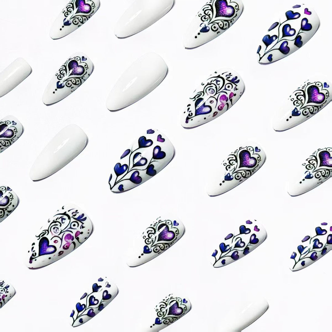 Artificial nails with romantic heart design Stornfield