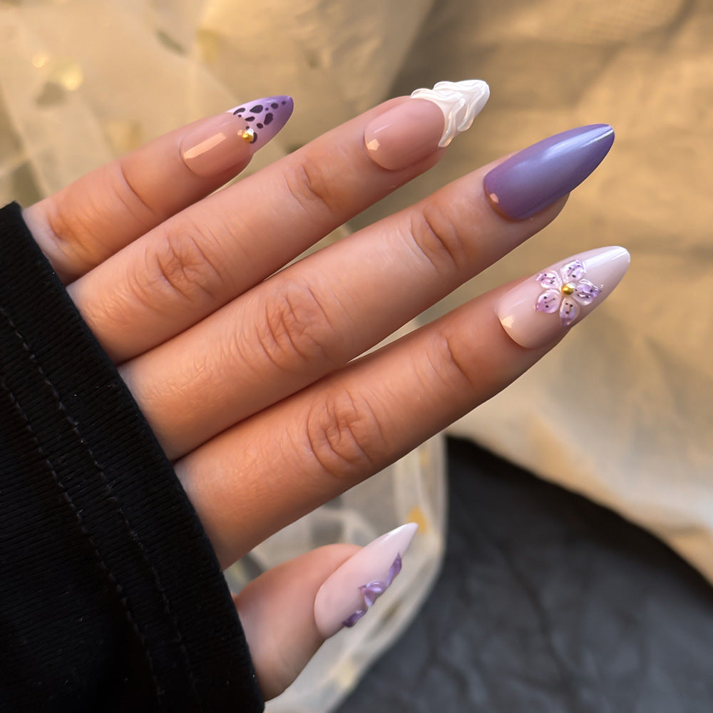 Floral-Themed Press-On Nail Art Set Stornfield