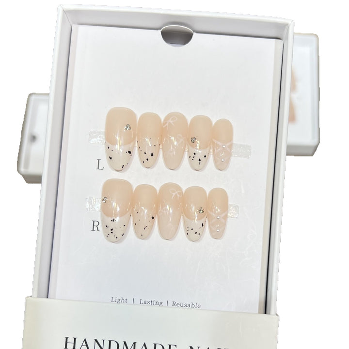 Handmade Decorative Press-On Nail Set Stornfield