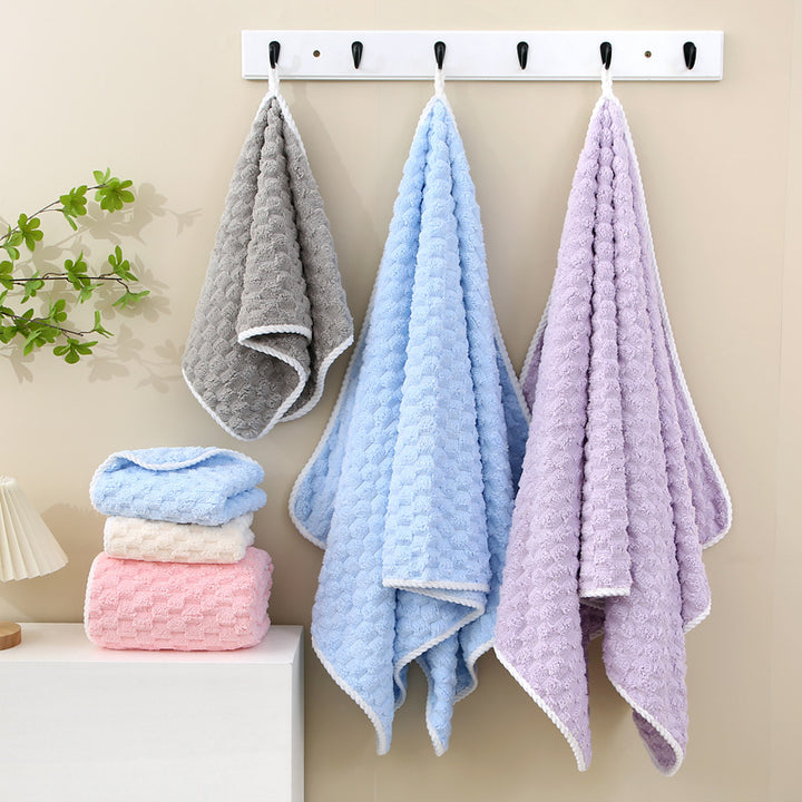 Cozy Living Blanket Made of Soft Microfiber Stornfield