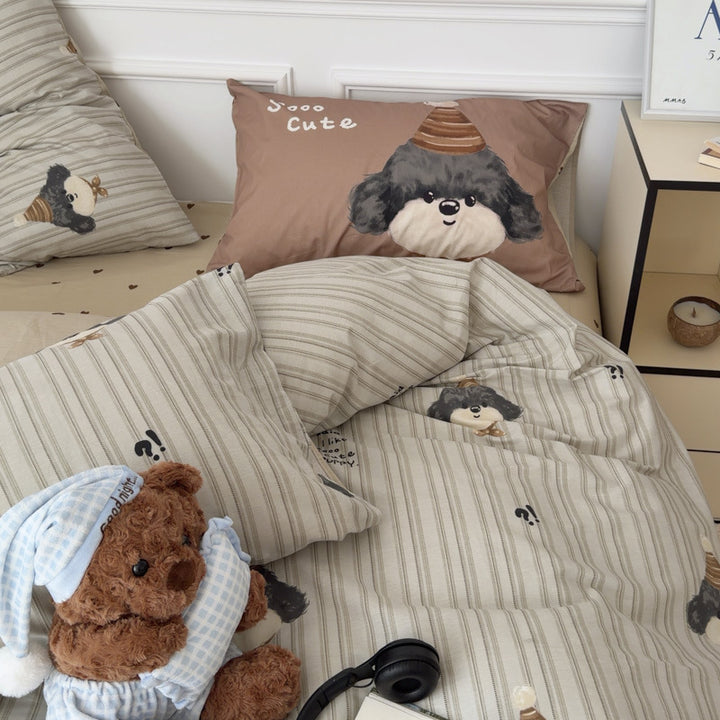 Children's bedding set made from skin-friendly cotton blend with playful pony print