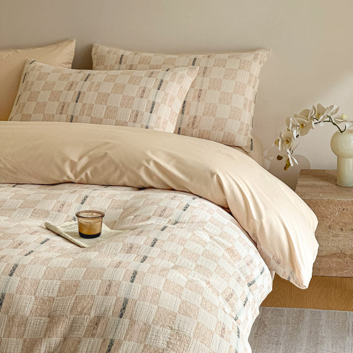 Cotton-linen bedding set with textured checked pattern