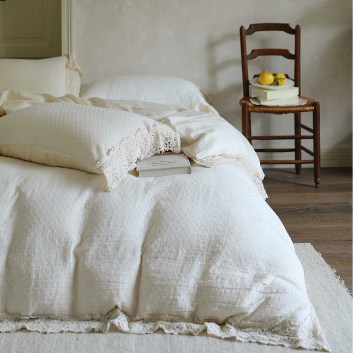 Quilted cotton piqué duvet cover set with handcrafted lace edge