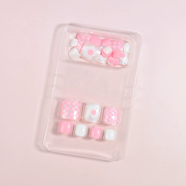 Creative Themed Press-On Nail Set Stornfield