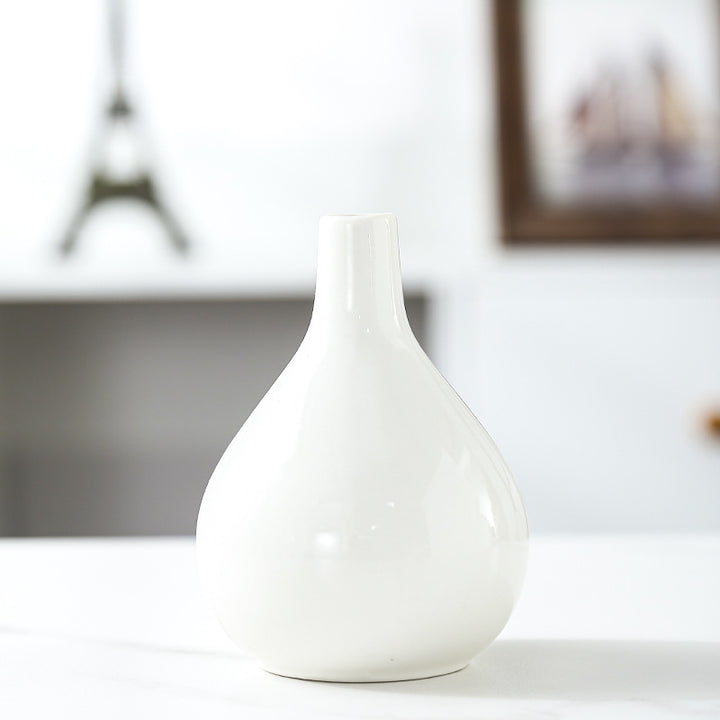Modern Ceramic Teardrop Vase Stornfeild
