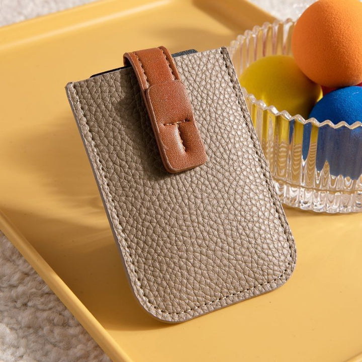 Elegant Leather Card Holder Stornfield