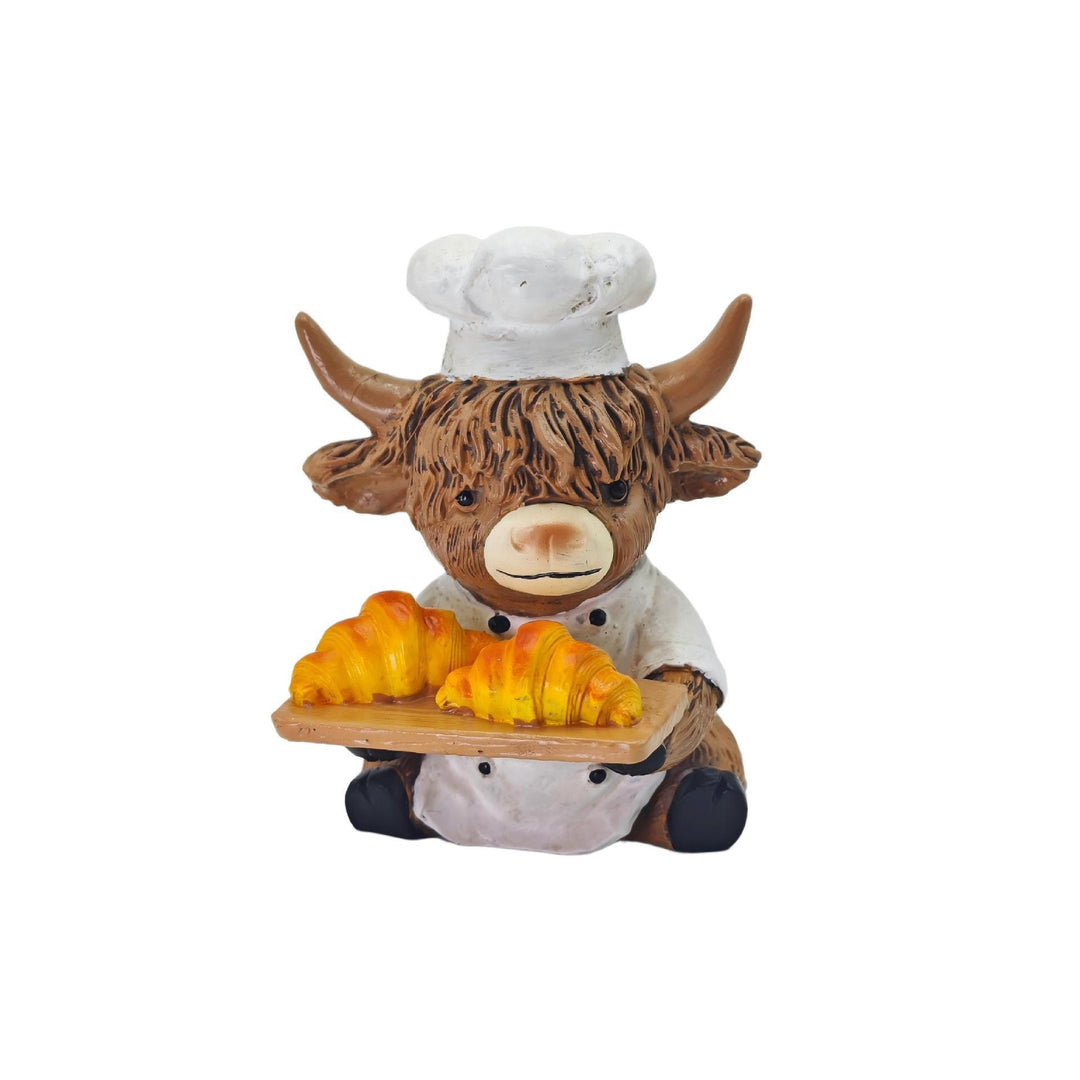 Decorative Highland Cattle Figure in Chef Outfit Stornfield