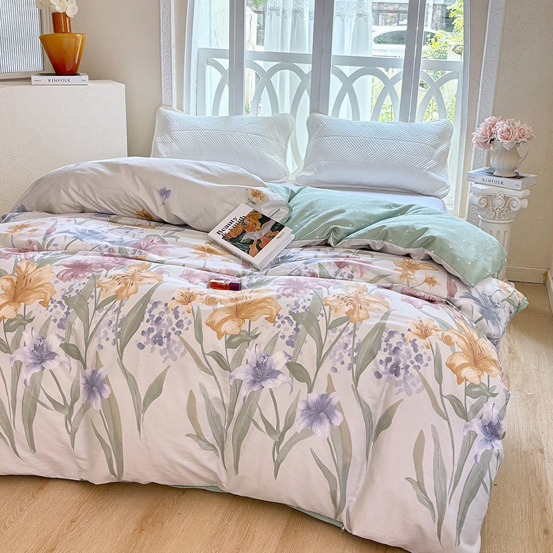 Plaid Patterned Quilted Comforter Set