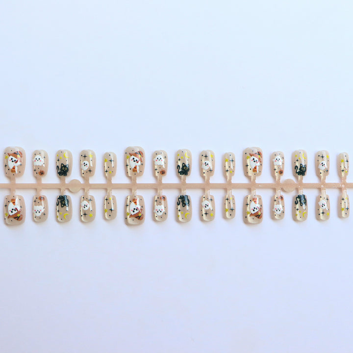 Halloween-Themed Press-On Nail Art Set Stornfield